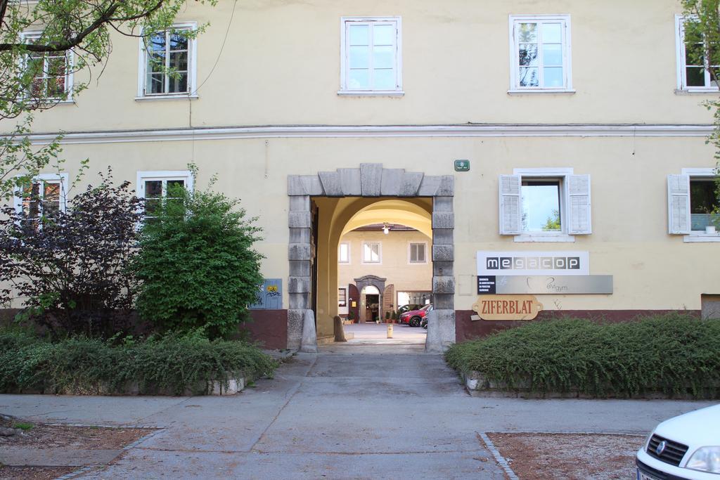 Apartment Nuk Liubliana Exterior foto