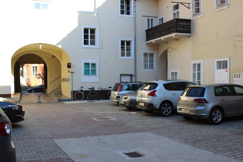 Apartment Nuk Liubliana Exterior foto